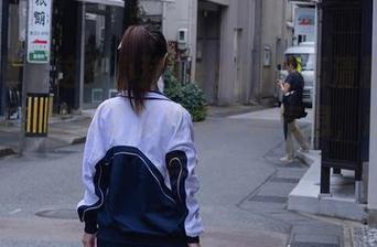 秀人网 – 这张小猪peggy的高清粉色写真，让我想起了某种童年的气息，赶紧封存！