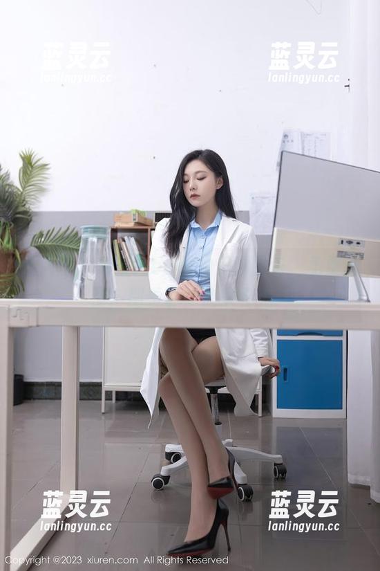 秀人网-葛征Model 秀人网 - 葛征Model的美脚图包,免费送你,别看了,快来收藏!