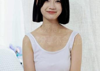 绮梦摄影 – 高清无死角，聚焦团子穿毛衣的每一寸，这分享不会让你失望。