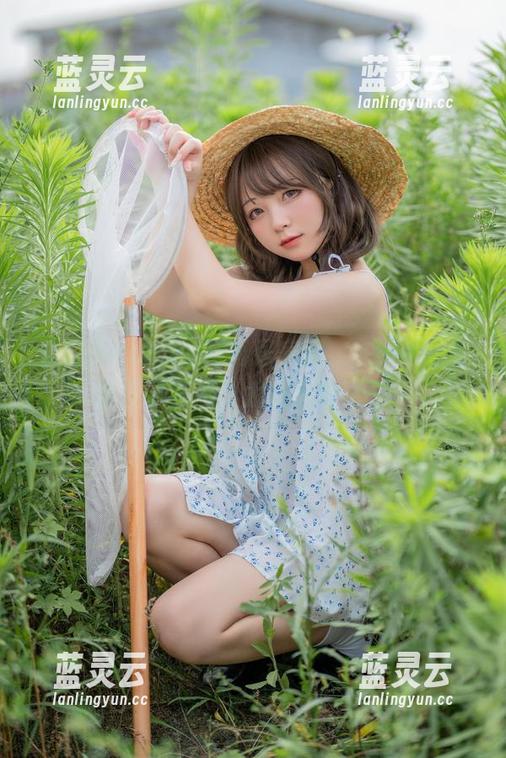 看花铃Hana的蕾姆居家服，在线不止是随便的美图，太让人惊诧了！