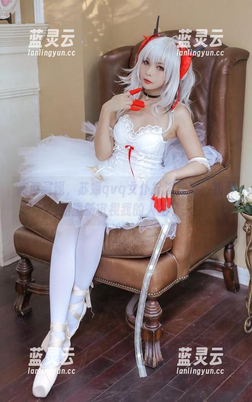 高清展现，苏嫣qvq女仆扮演成功，我开始重新审视我的人生了。