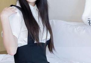 袜啵啵 – 小甜豆又更新了！蕾丝套图，这颜色看着都有点脸红