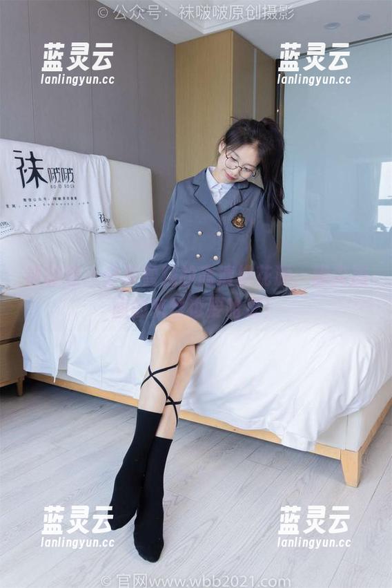 袜啵啵 - 分享雪糕的高清桃花源，脚尖加固的灰丝也要哈皮！