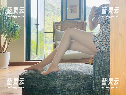 软妹小九九 微密圈 - 软妹小九九的车内探险,美图合集狂欢正在进行中。