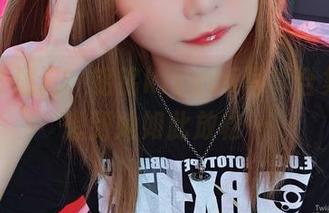 浴缸奇遇记：铭铭kizami写真合集，没想到她如此放松…