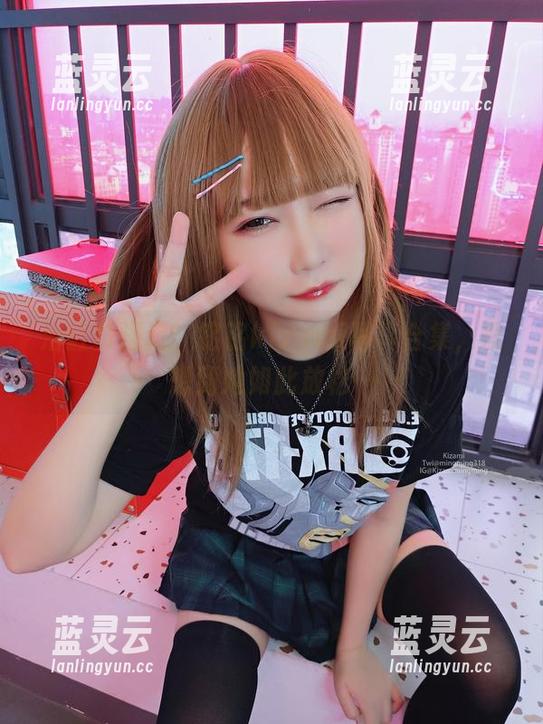 浴缸奇遇记：铭铭kizami写真合集，没想到她如此放松…