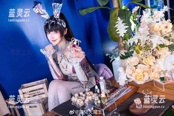 最新上线！露儿大魔王的礼服，能不能让我在朋友圈里不被群嘲啊？