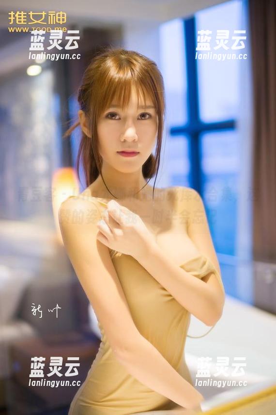 青豆客 - Una尤娜和她的死库水合集，这赞的姿态让我一时半会忘记