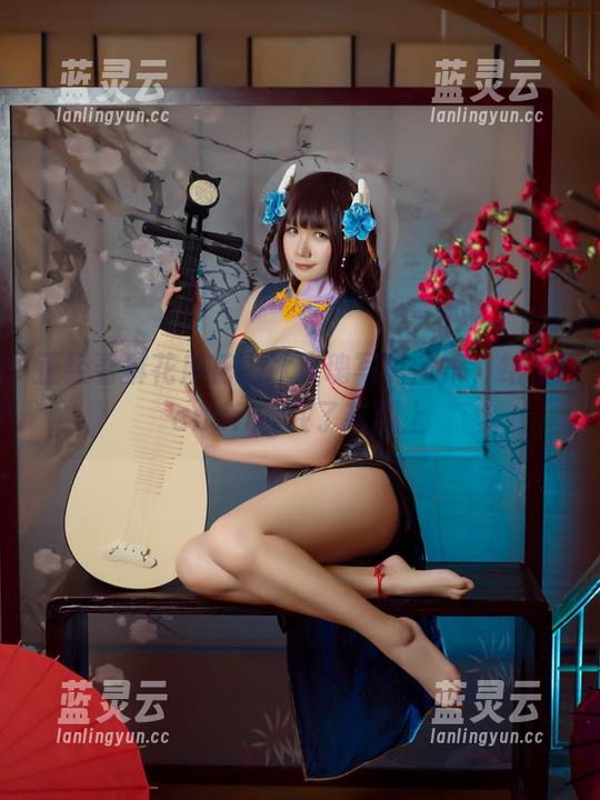正经看麻花麻花酱冰玫瑰写真全集，结果landing在了花瓣上
