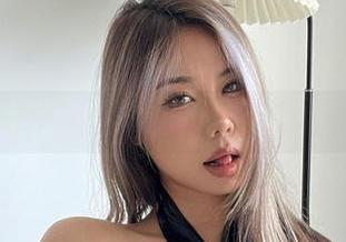 微密圈 – 黑饱宝的独特牛仔裤魅力，别忘了领取免费美图！